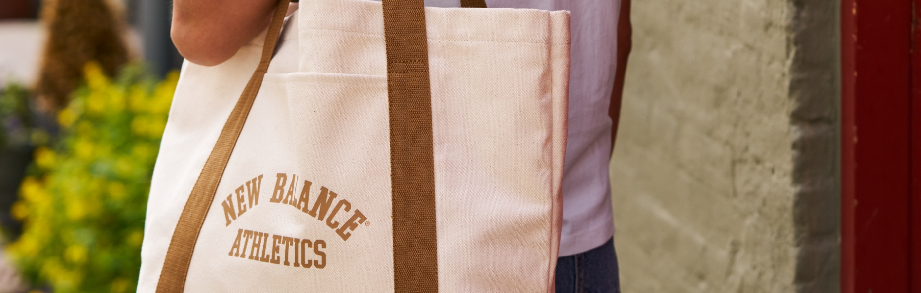 Tote & Shoulder Bag