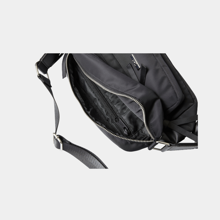Urban Young - Regular Crossbody