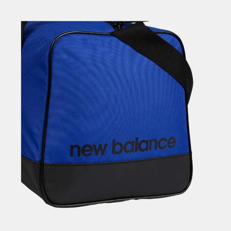 ESSENTIALS - SMALL DUFFEL