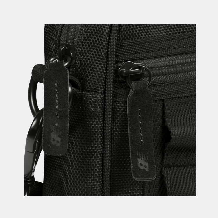 LEGACY ICON, SMALL SLING BAG